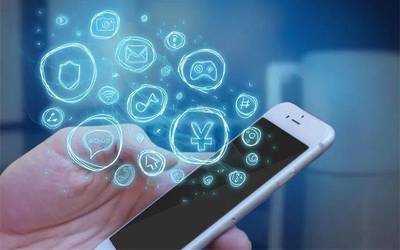 65岁以上老人拨打三大运营商客服热线，可享一键直达人工服务便利